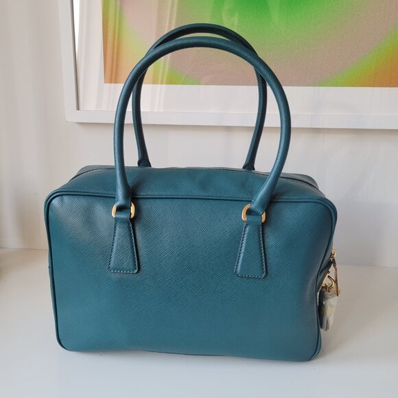 PRADA Saffiano Lux Tote - Picture 3 of 16